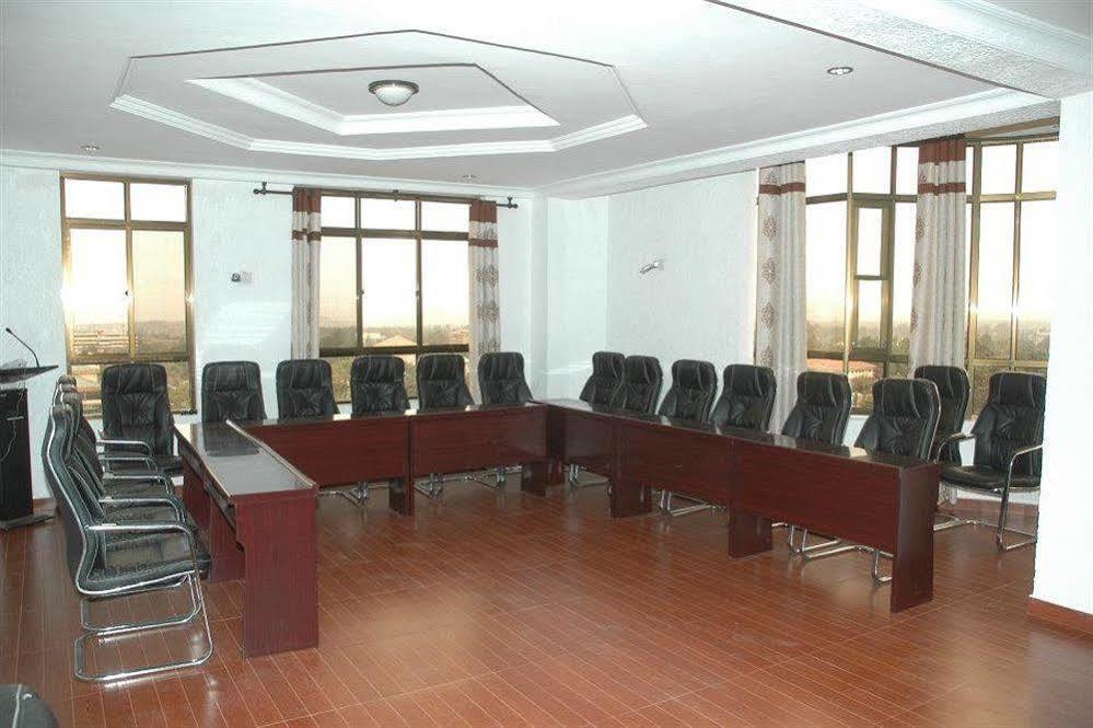 فندق بريمير بالاس أروشا المظهر الخارجي الصورة